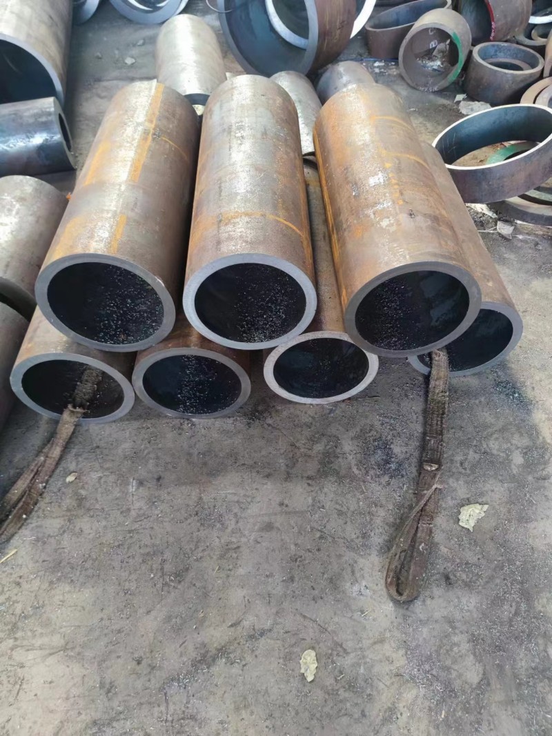 城区城区城区12Cr1MovG无缝钢管切割